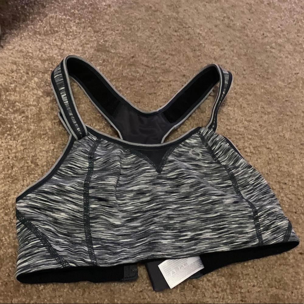 Sports bra